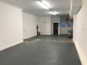 18 Keirby Walk, Burnley à louer Photo intérieure- Image 1 de 2