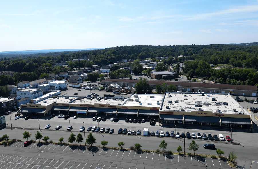 430 Nanuet Mall S, Nanuet, NY à louer - Photo du b timent - Image 1 de 12