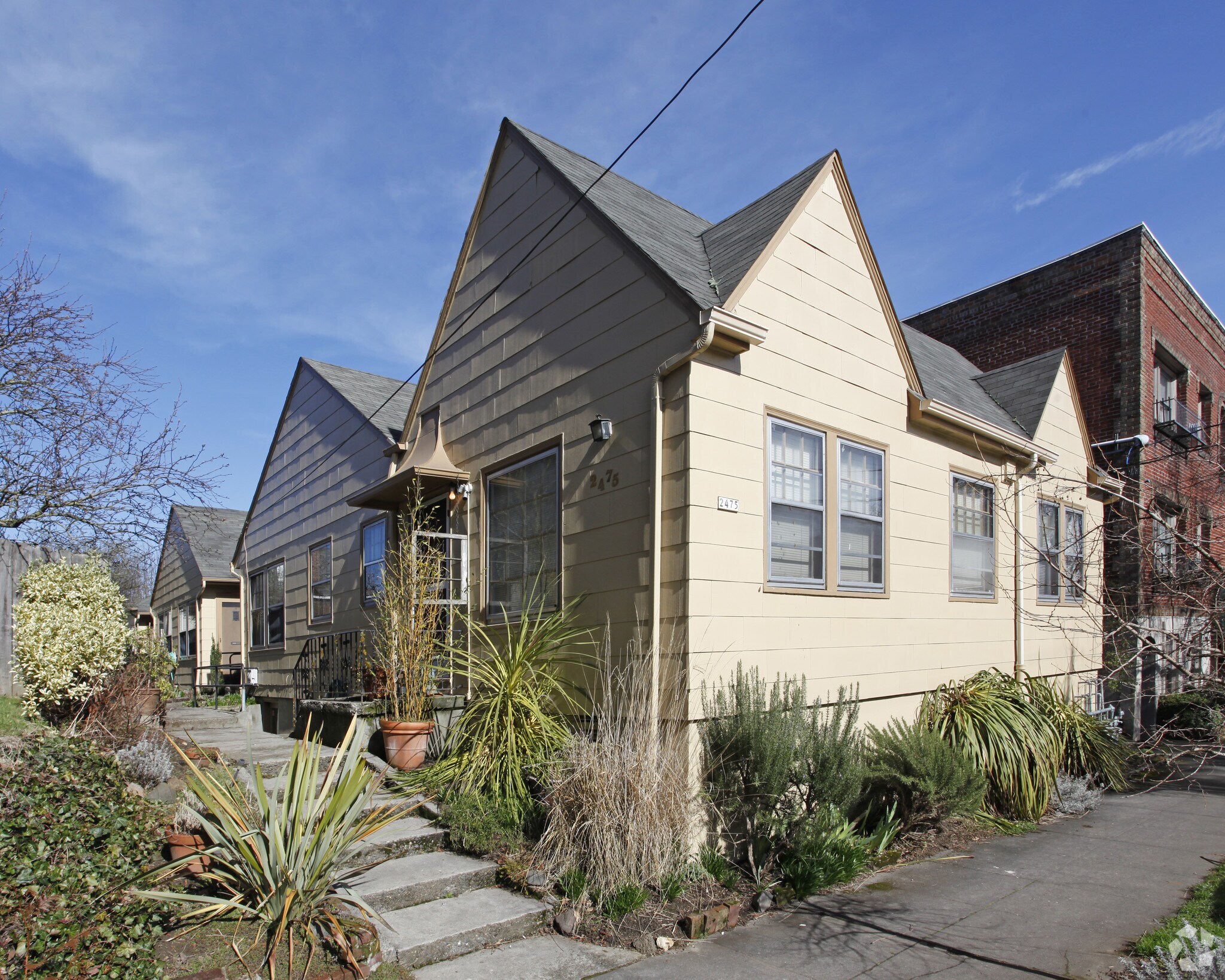 2475 NW Raleigh St, Portland, OR à vendre Photo principale- Image 1 de 16