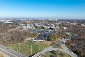 800 N Lindbergh Blvd, Creve Coeur, MO - Aerial  map view - Image1