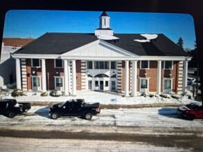 121 E Fifth St, Storm Lake, IA for lease Building Photo- Image 1 of 3