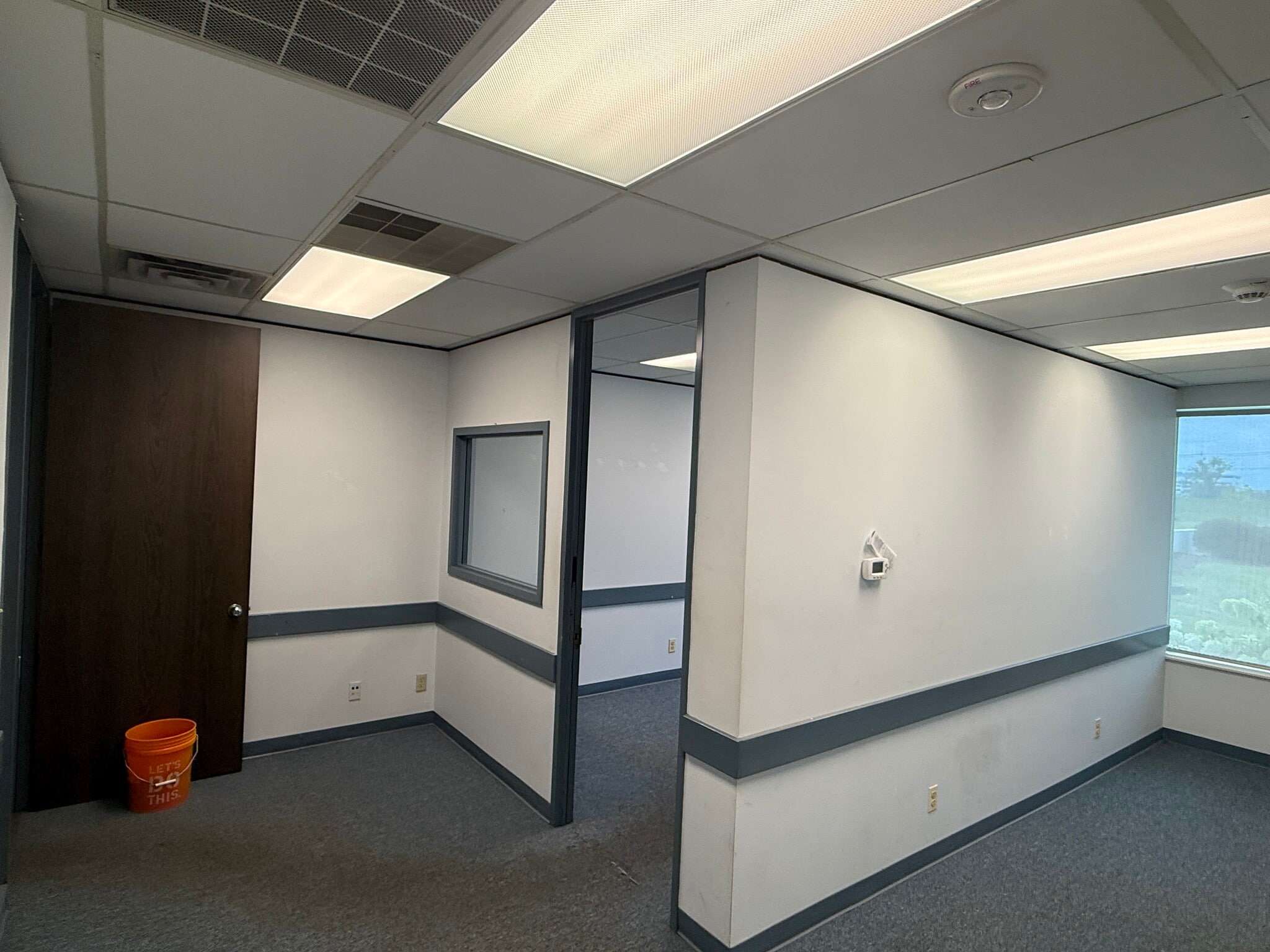 1 Smoke Tree Plz, North Aurora, IL for lease Interior Photo- Image 1 of 9