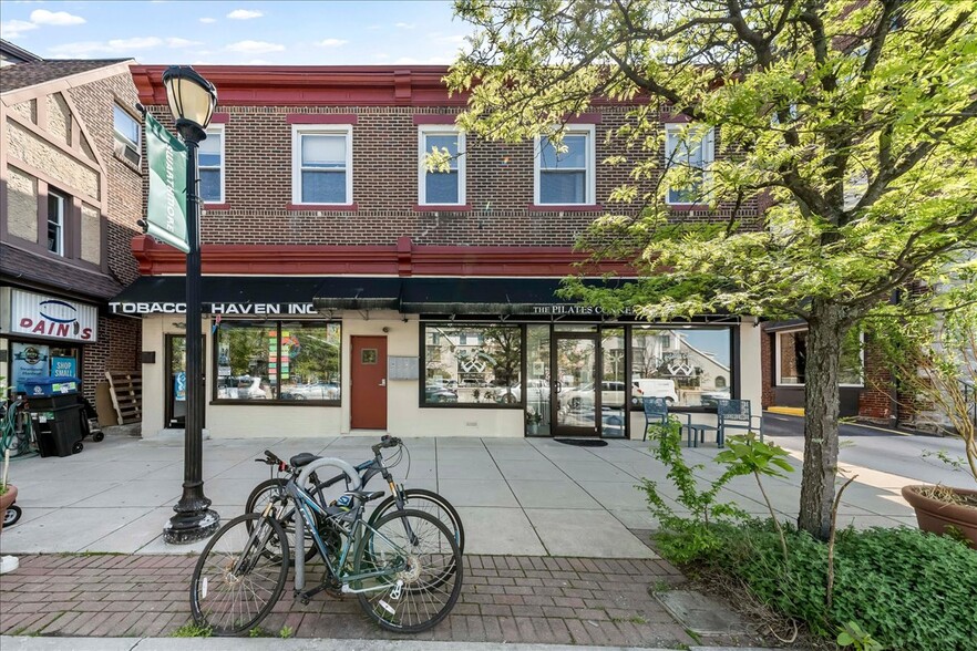 13-15 S Chester Rd, Swarthmore, PA à vendre - Photo du bâtiment - Image 2 de 33