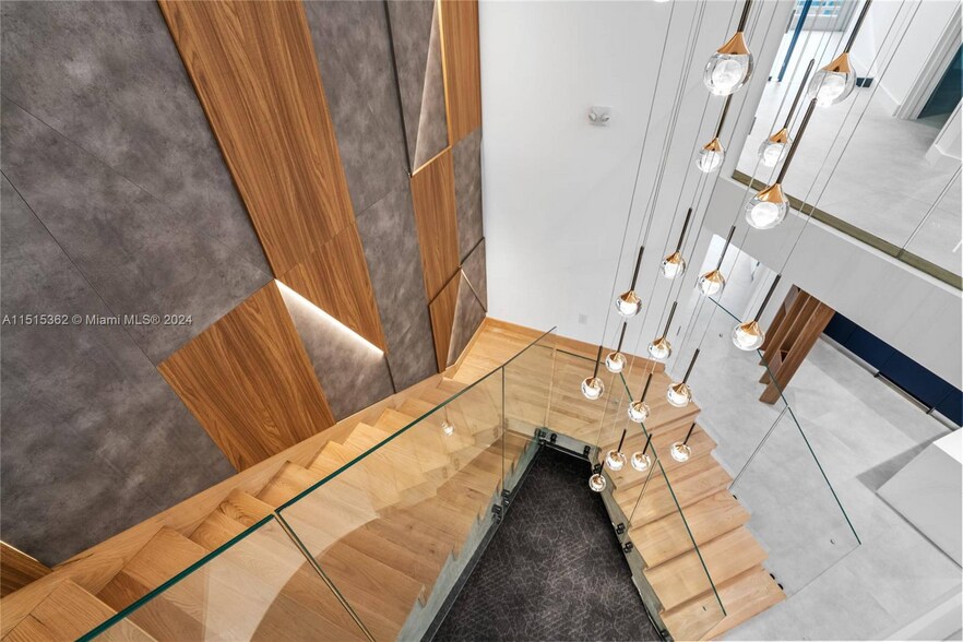 1300 Brickell Bay Dr, Miami, FL à louer - Photo intérieure - Image 3 de 20