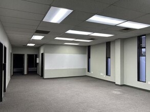 1702 N Collins Blvd, Richardson, TX for lease Building Photo- Image 1 of 4