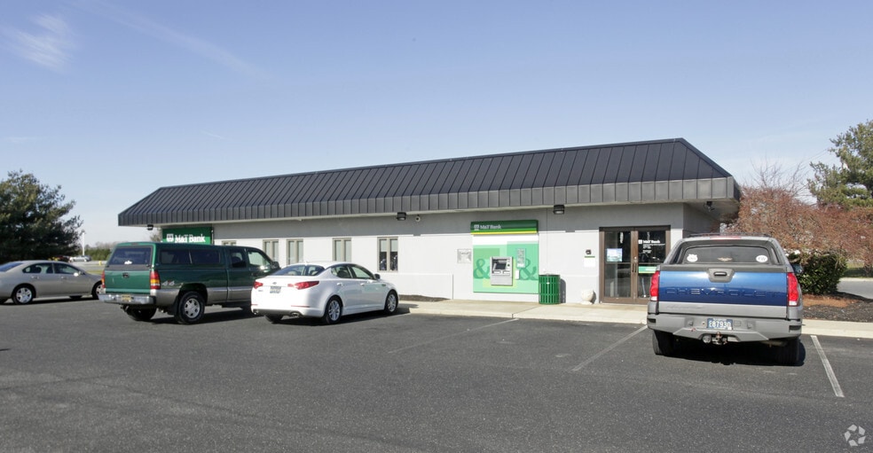 399 E Main St, Middletown, DE for lease - Building Photo - Image 2 of 10