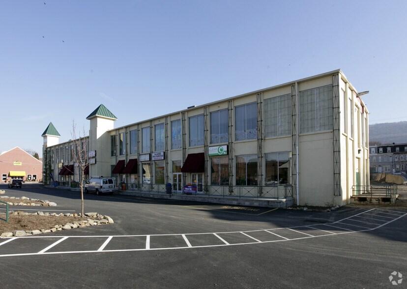 810 E Oley St, Reading, PA à vendre - Photo du bâtiment - Image 3 de 10