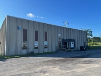 Plus de détails pour 4600 Crossroads Park Dr, Liverpool, NY - Industriel à vendre