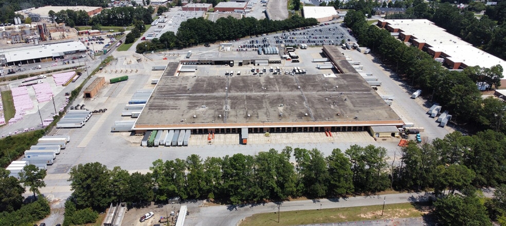 270 Marvin Miller Dr SW, Atlanta, GA for sale - Building Photo - Image 2 of 3
