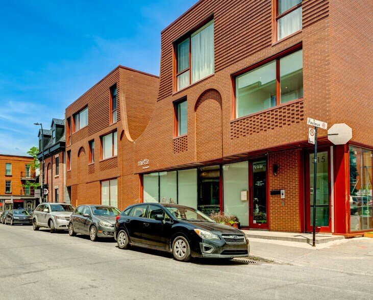 2668-2678 Rue Notre-Dame O, Montréal, QC à vendre - Photo du bâtiment - Image 3 de 29