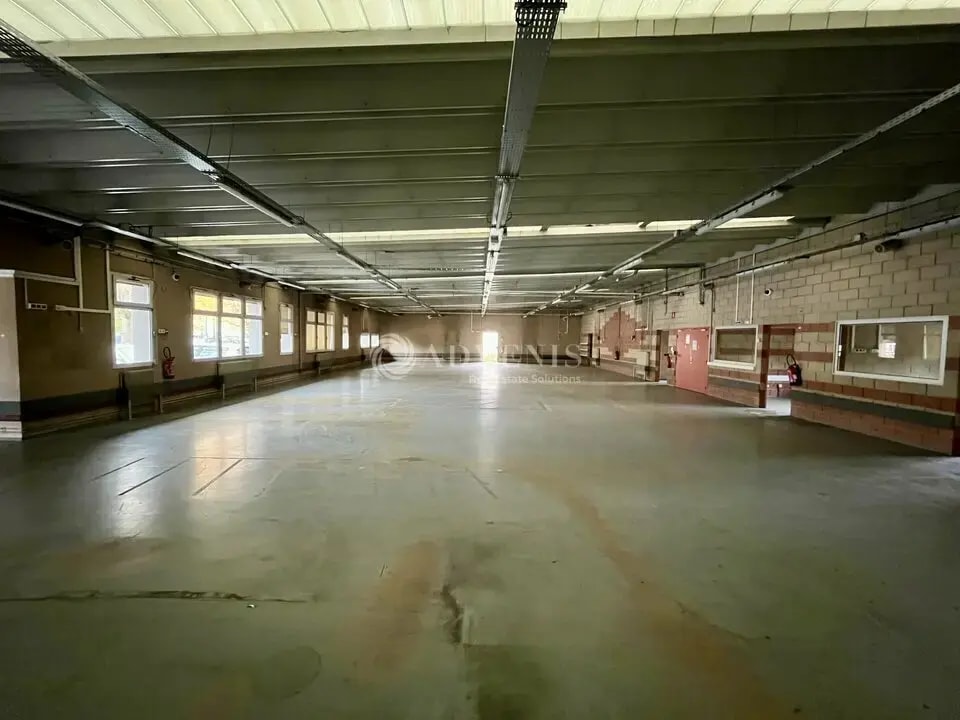 Flex in Conflans-Sainte-Honorine for lease Interior Photo- Image 1 of 6