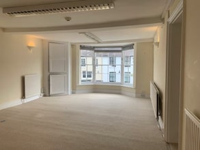 19 North St, Bishop's Stortford for lease Interior Photo- Image 2 of 5