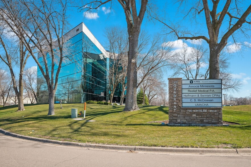 7100 Northland Cir N, Brooklyn Park, MN for lease - Building Photo - Image 2 of 23