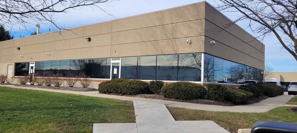 6425 Alum Creek Dr, Groveport, OH for lease - Building Photo - Image 2 of 5