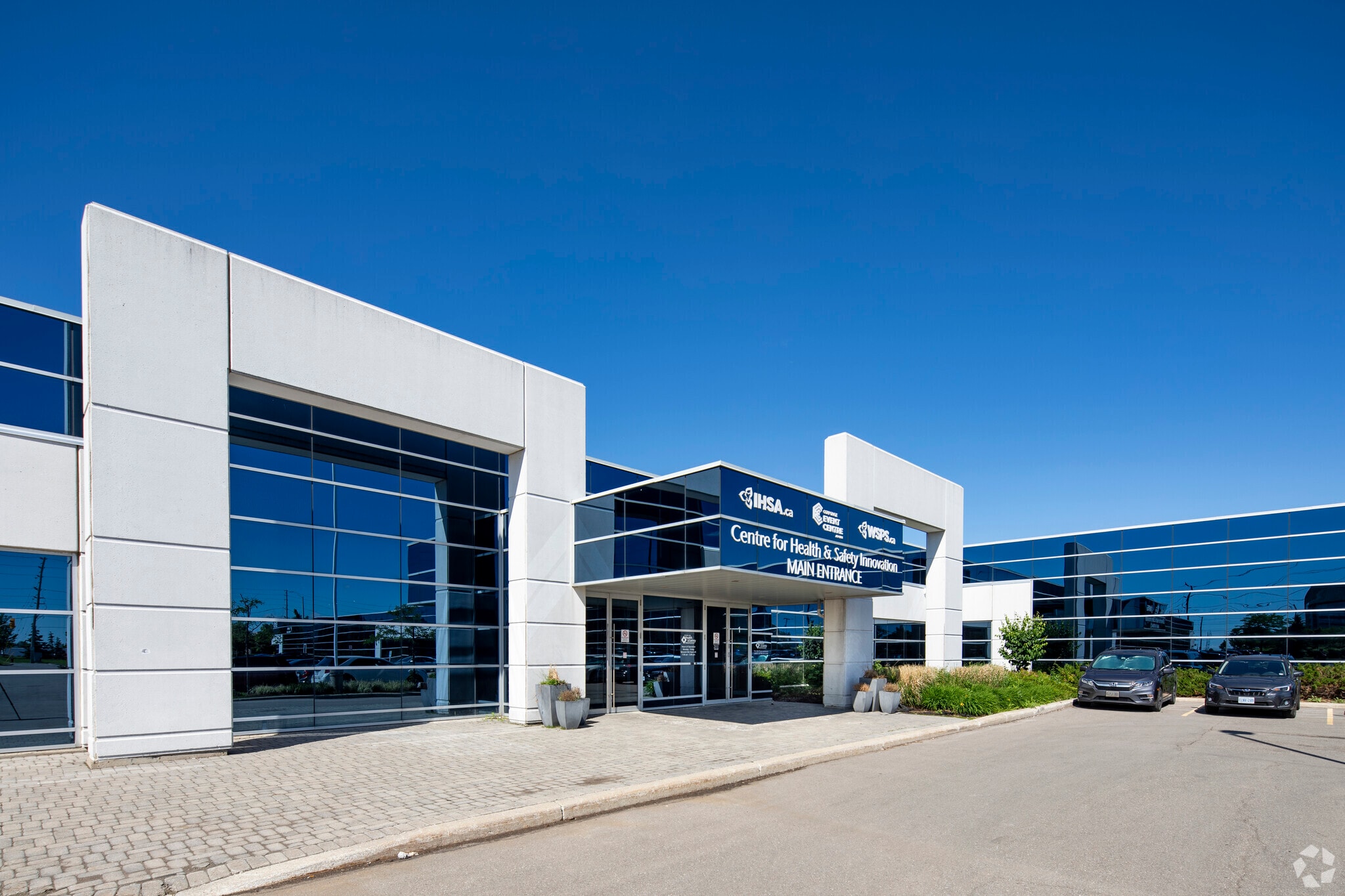 5110 Creekbank Rd, Mississauga, ON for lease Primary Photo- Image 1 of 5
