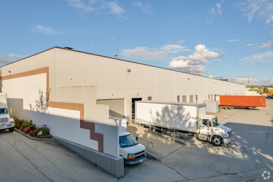 1600-1610 Derwent Way, Delta, BC à vendre - Photo du bâtiment - Image 3 de 16