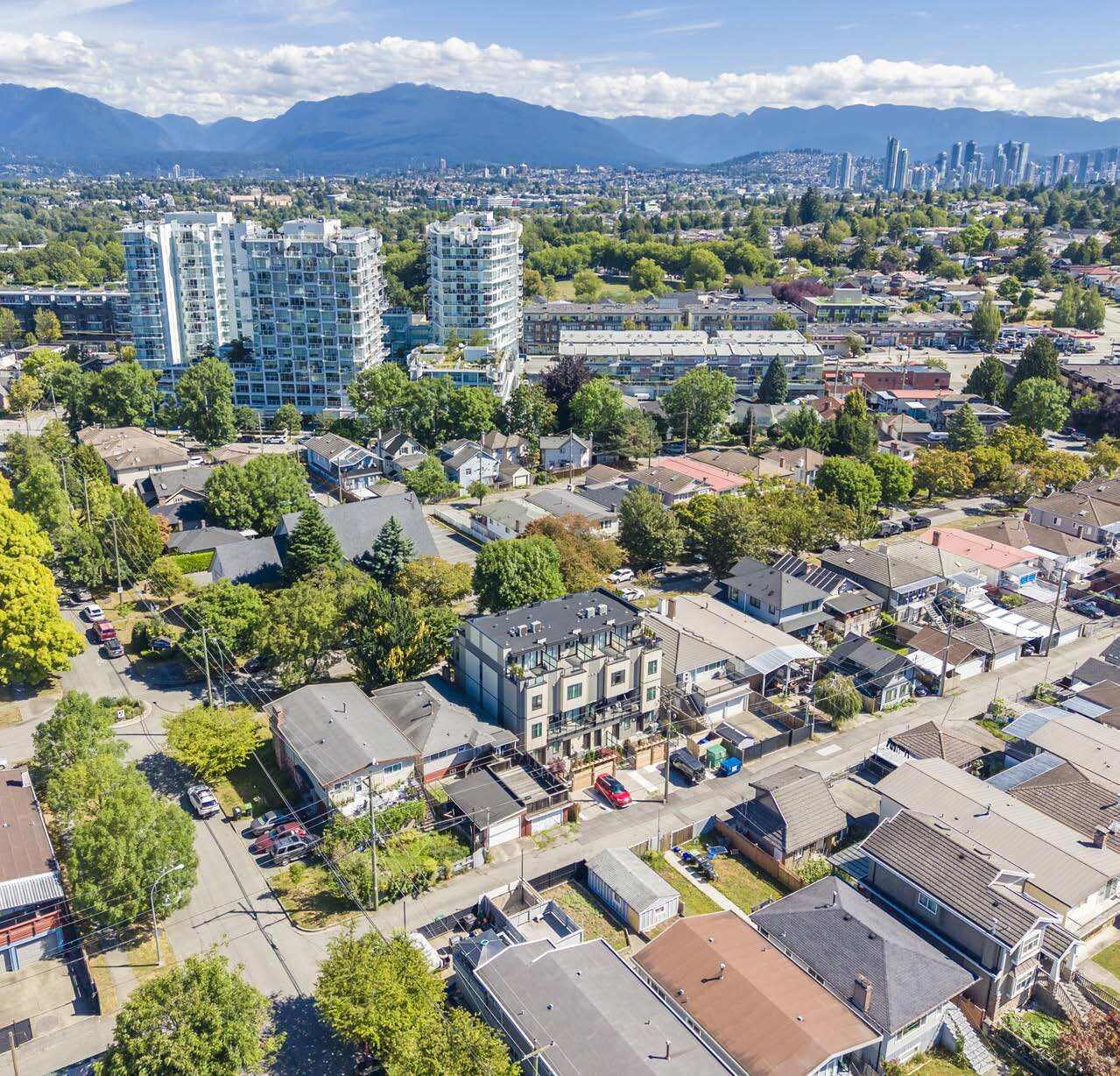 2122 32nd Av E, Vancouver, BC à vendre Photo principale- Image 1 de 5
