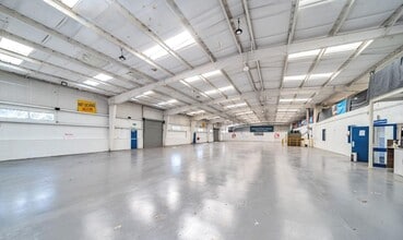 Marshall Rd, Plymouth for lease Interior Photo- Image 1 of 3