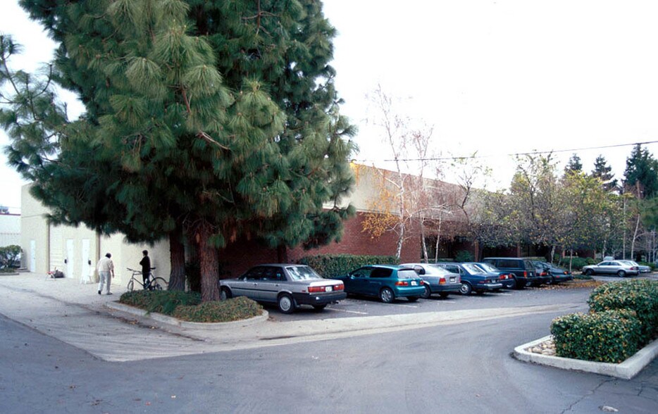 335 E Middlefield Rd, Mountain View, CA for lease - Other - Image 3 of 5
