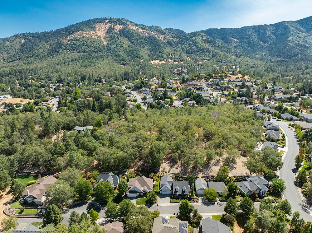 0 Rosemary Lane Ln, Grants Pass, OR for sale Primary Photo- Image 1 of 45
