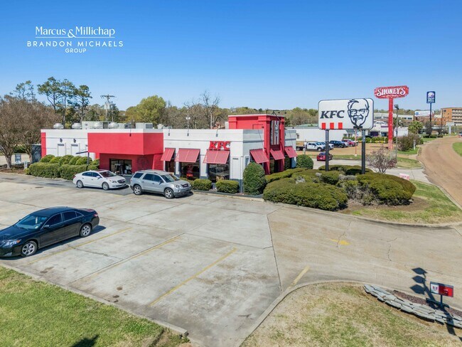 Plus de détails pour 24 Sgt Prentiss Dr, Natchez, MS - Commerce de détail à vendre