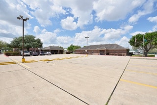 More details for 11110 S Highway 6, Sugar Land, TX - Retail for Sale