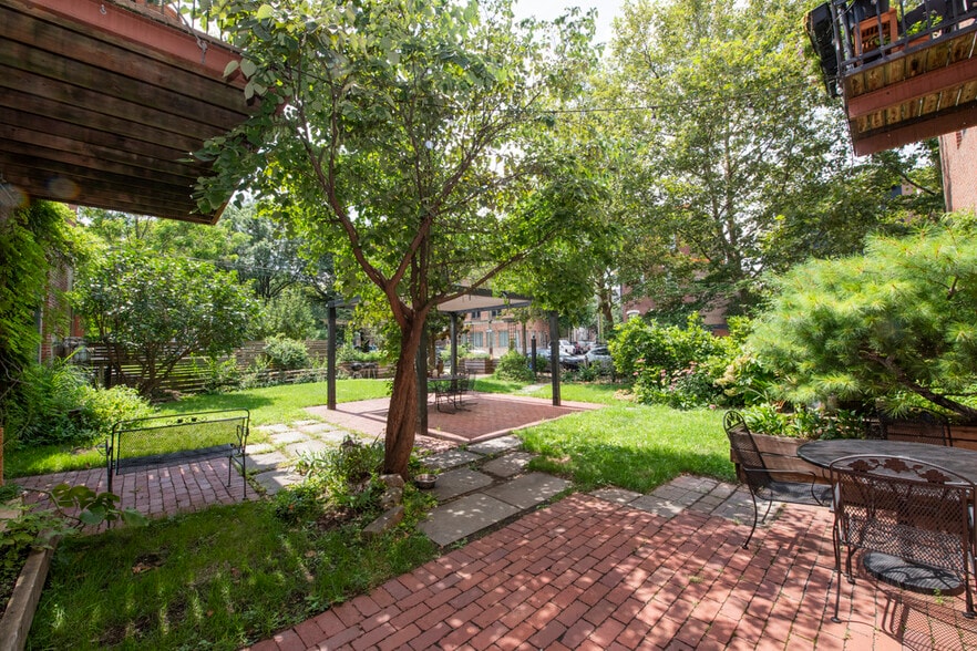 2135 E Susquehanna Ave, Philadelphia, PA for sale - Building Photo - Image 2 of 14