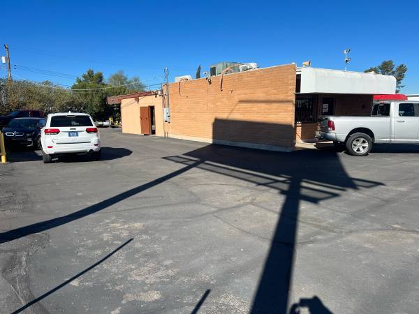 1802 S Craycroft Rd, Tucson, AZ for lease - Building Photo - Image 3 of 17