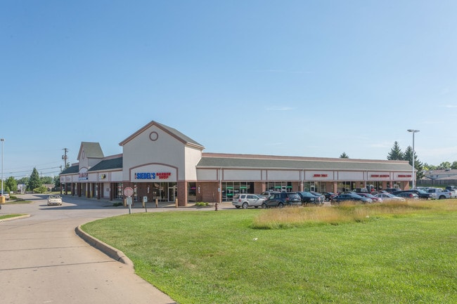 More details for 972-998 N Court St, Medina, OH - Retail for Lease