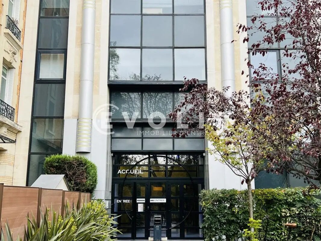 8 Avenue Des Minimes, Vincennes à louer Photo du bâtiment- Image 1 de 8