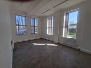 Middlesbrough Rd, Middlesbrough for lease Interior Photo- Image 2 of 3