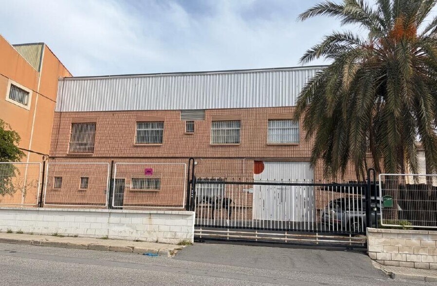 Industriel dans Elche à louer - Photo du bâtiment - Image 1 de 1