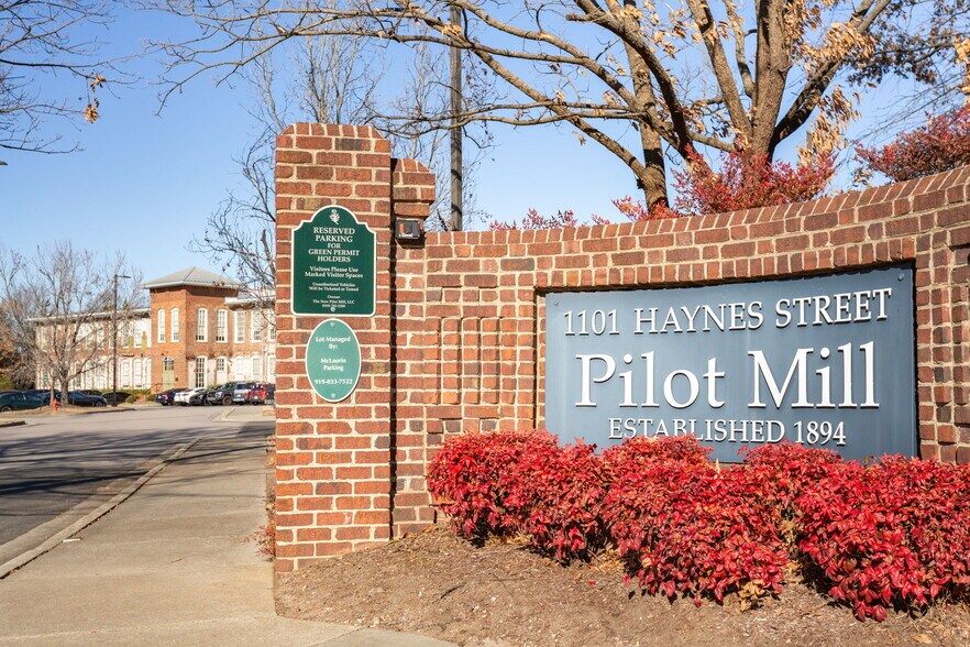 1101 Haynes St, Raleigh, NC à louer - Photo du bâtiment - Image 2 de 23