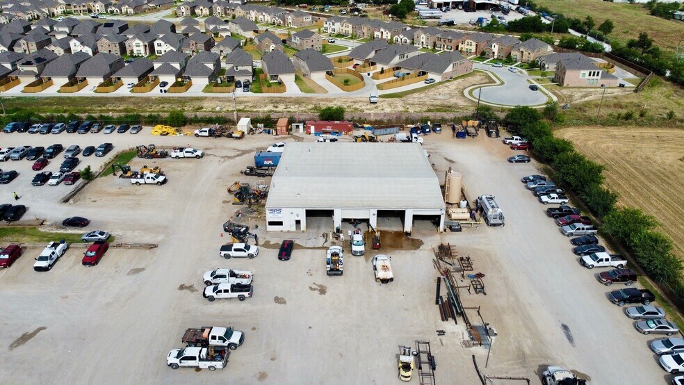 10101 N Saginaw Blvd, Fort Worth, TX à louer - Photo du bâtiment - Image 3 de 8