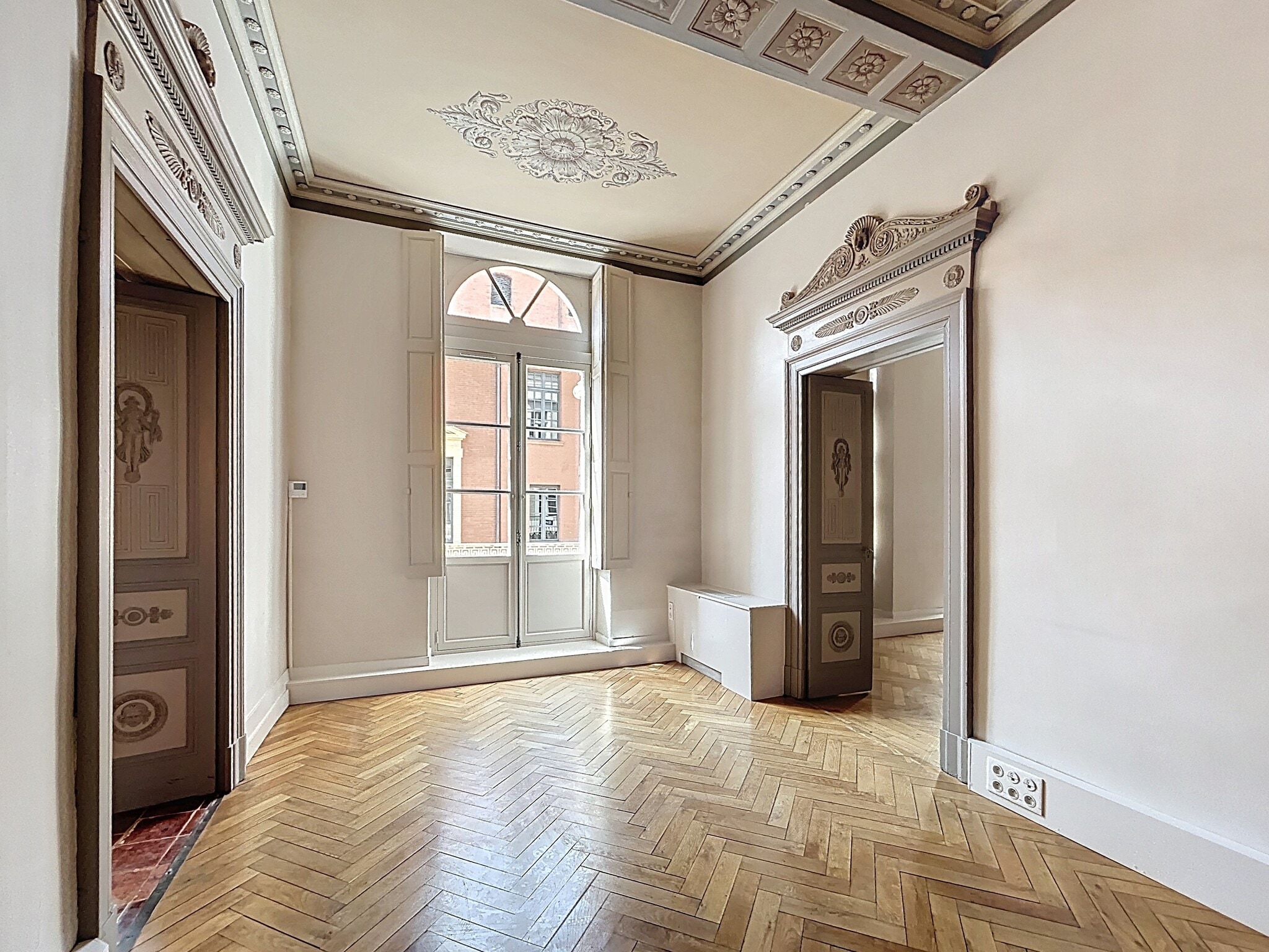 16 Rue Saint Antoine Du T, Toulouse à louer Photo intérieure- Image 1 de 6