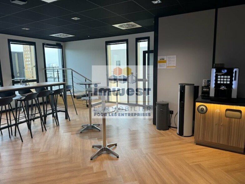 Bureau dans Rennes à louer - Photo intérieure - Image 2 de 4