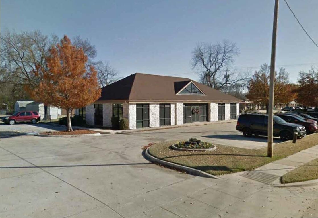 385 W Main St, Lewisville, TX à louer Photo principale- Image 1 de 11