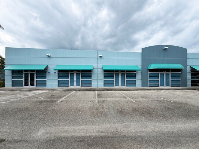 Plus de détails pour 2801 Flight Safety Dr, Vero Beach, FL - Bureau à louer