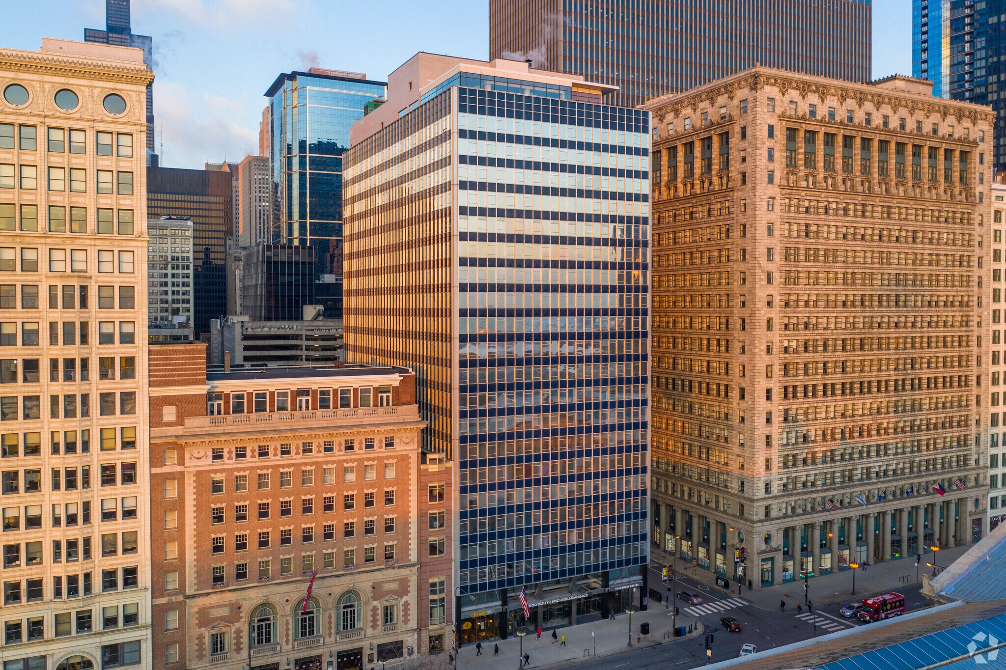 200 S Michigan Ave, Chicago, IL à louer Photo du bâtiment- Image 1 de 19