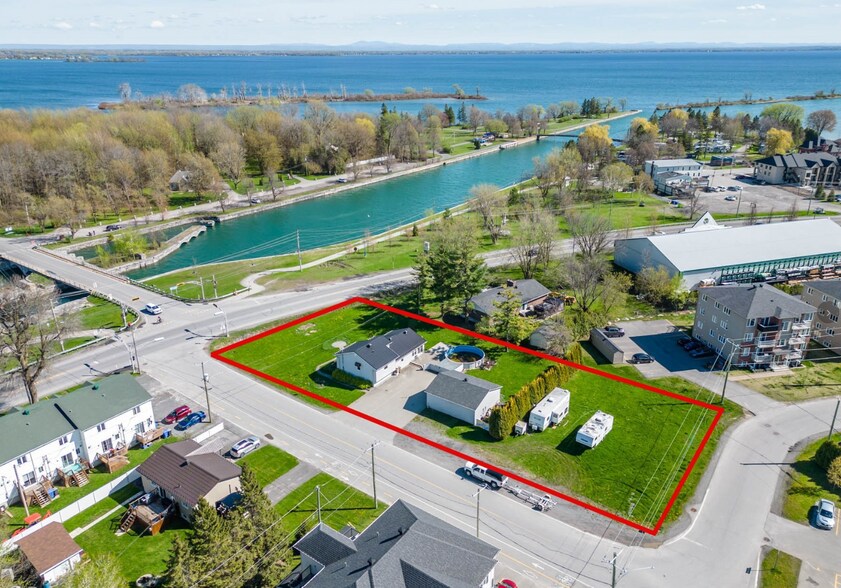 11 Rte 338, Les Coteaux, QC à vendre - Photo du bâtiment - Image 1 de 3