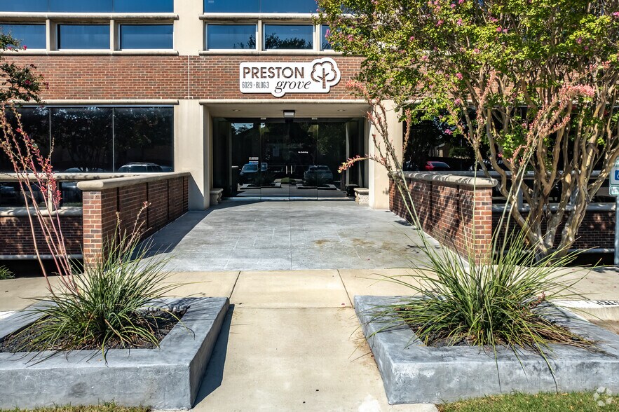 6009 Belt Line Rd, Dallas, TX à louer - Photo du bâtiment - Image 3 de 17