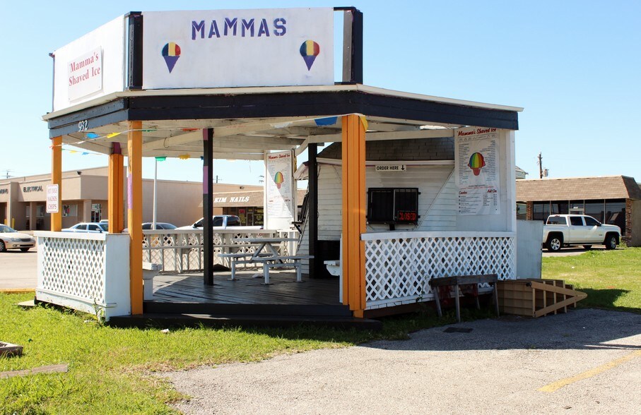 932 S Broadway St, La Porte, TX à vendre - Photo du bâtiment - Image 3 de 12