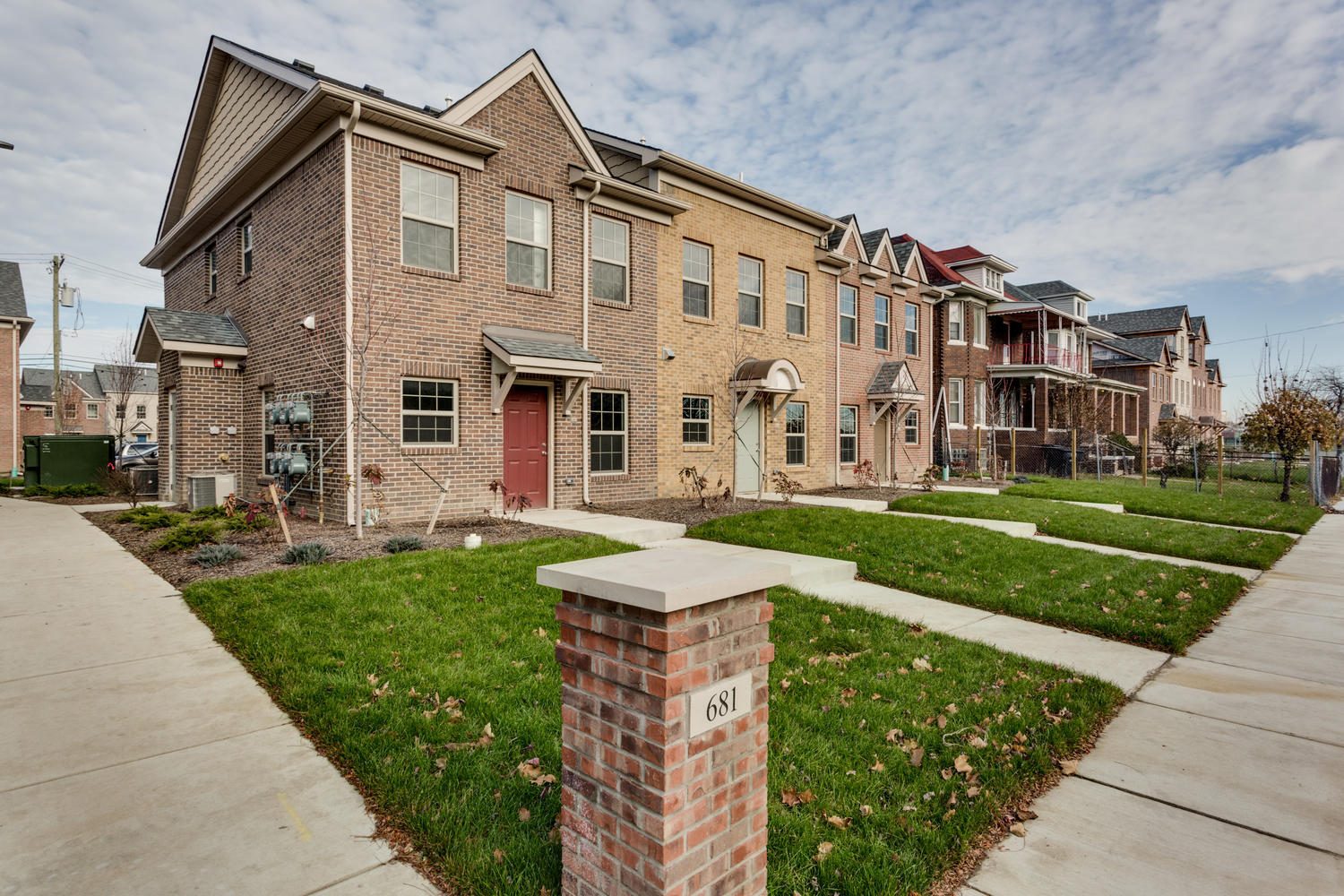 710 E Ferry St, Detroit, MI à vendre Photo principale- Image 1 de 4
