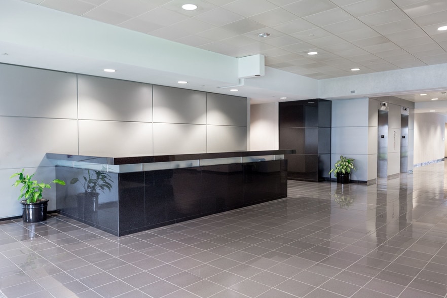 18205 Crane Nest Dr, Tampa, FL à louer - Hall d’entrée - Image 3 de 19