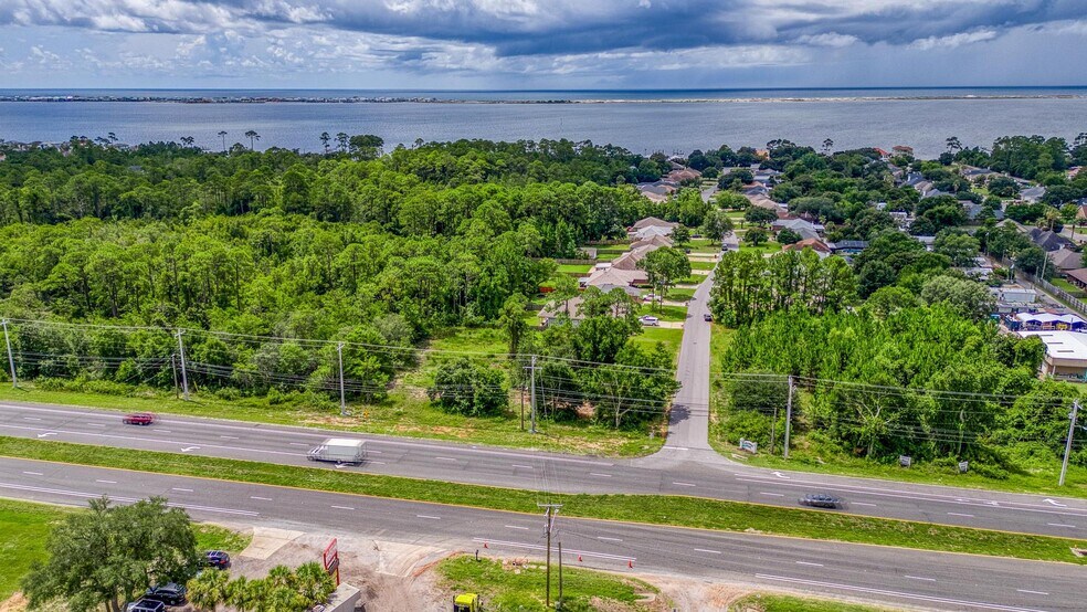 Navarrre Pky, Navarre, FL for sale - Primary Photo - Image 1 of 21