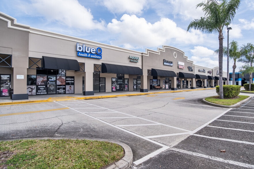 2480 E Bay Dr, Largo, FL for lease - Building Photo - Image 3 of 12
