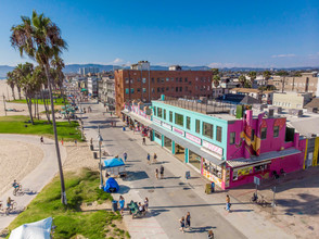 1007 Ocean Front Walk, Venice, CA - aerial  map view