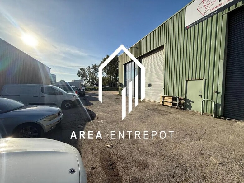 Flex in Éguilles for lease - Building Photo - Image 2 of 9