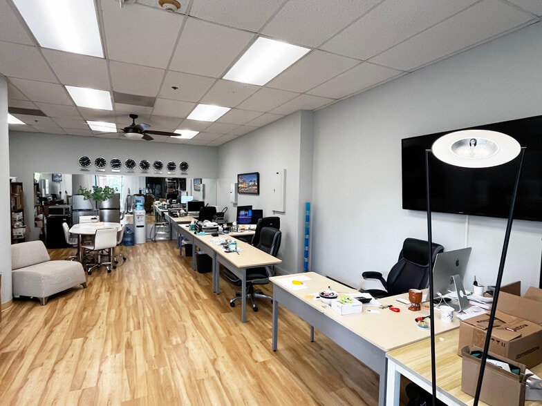 1888 Kalakaua Ave, Honolulu, HI for lease - Interior Photo - Image 2 of 12