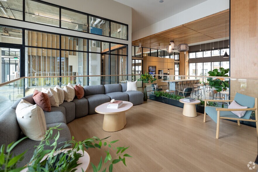 1380 Uvalda St, Aurora, CO à louer - Photo intérieure - Image 3 de 79